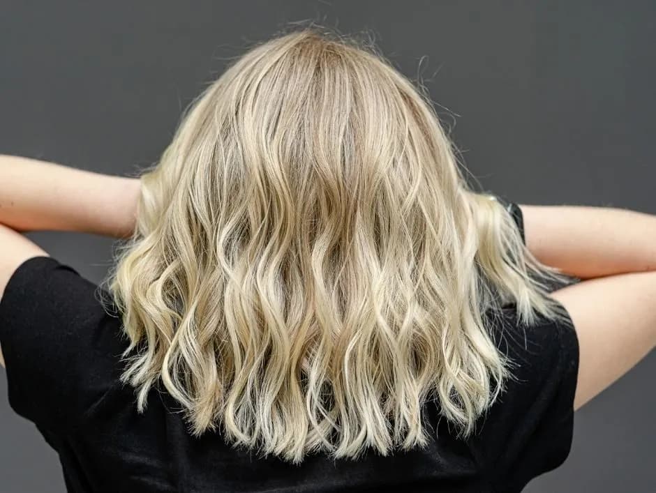 Joanna szampon rewitalizujący kolor - jak uniknąć żółtych tonów włosów